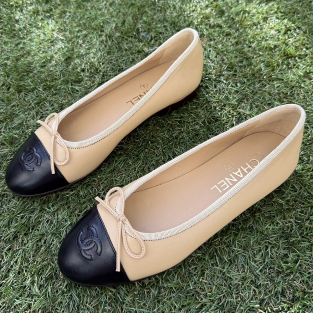 Chanel Beige and Black Women's flats, New with box and dust cover